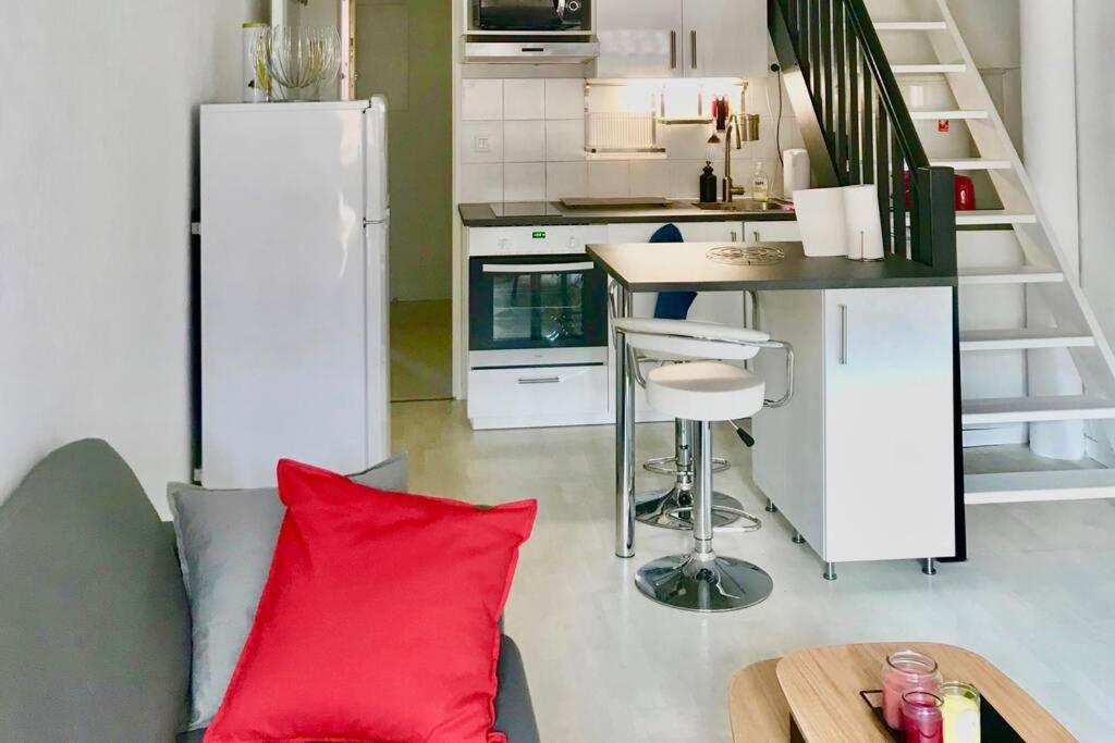 Loft Sous Les Toits Lumineux - Capitole-Daurade-Esquirol - Wifi Apartment Тулуза Екстериор снимка